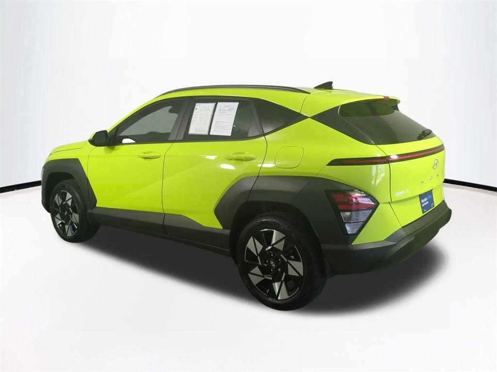 Certified 2025 Hyundai Kona SEL image 7