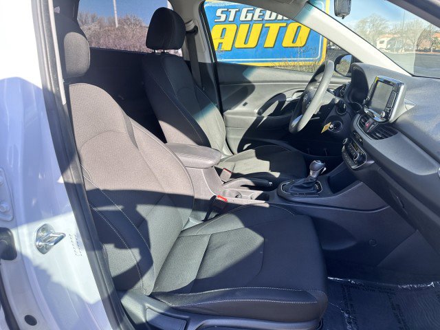 Used 2018 Hyundai Elantra GT FWD image 18