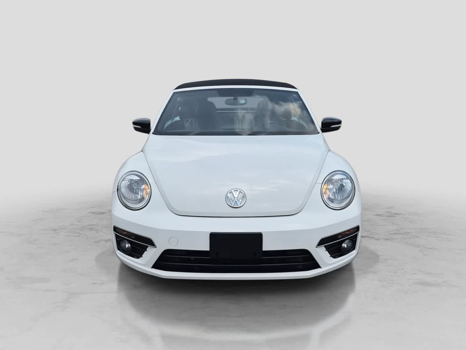Used 2013 Volkswagen Beetle 2.0T FWD image 3
