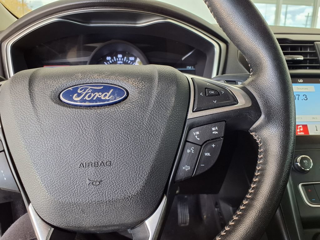 Used 2019 Ford Fusion SE w/ Equipment Group 151A FWD image 24