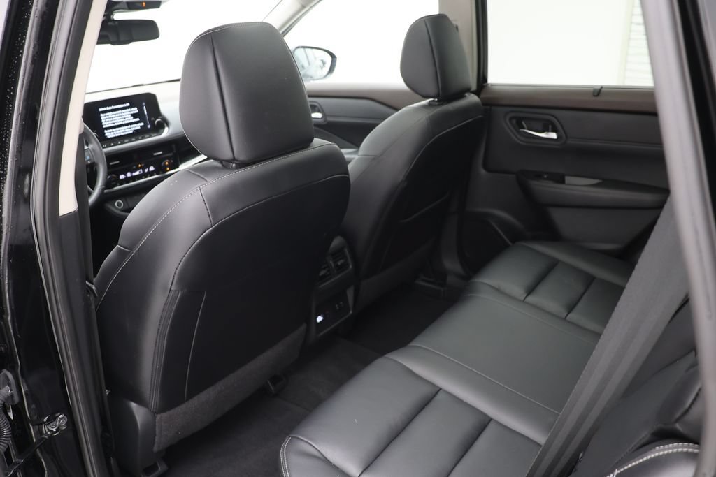 Used 2023 Nissan Rogue SL w/ SL Premium Package AWD/4WD image 9