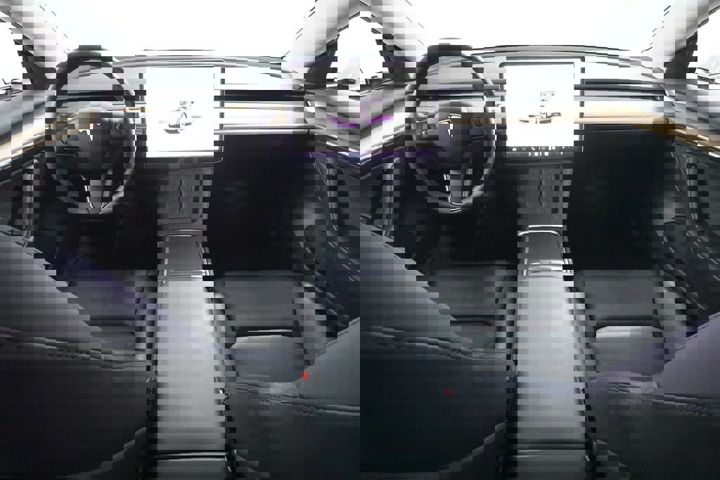 Used 2023 Tesla Model 3 Long Range image 8