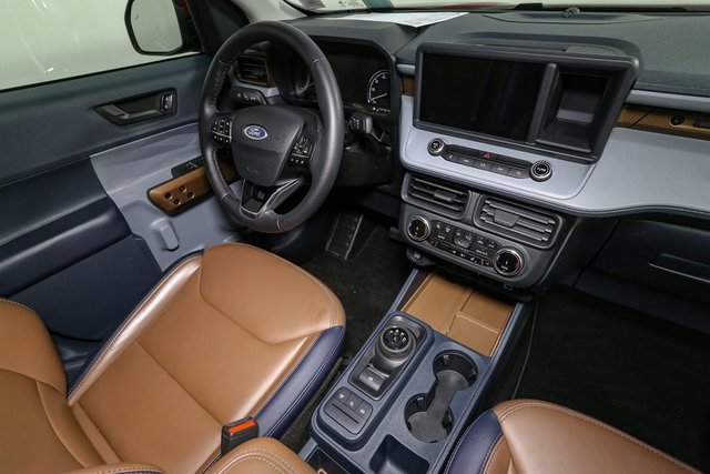 Used 2023 Ford Maverick Lariat w/ Lariat Luxury Package image 17