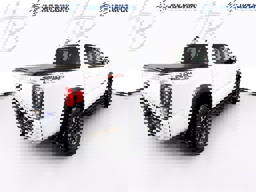 Used 2023 Toyota Tacoma TRD Off-Road image 31