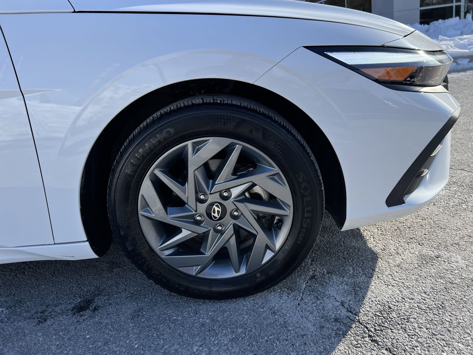 Used 2024 Hyundai Elantra SEL image 12