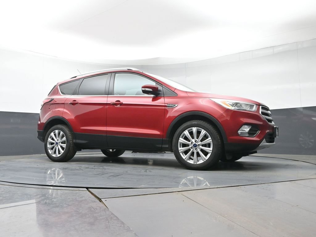 Used 2017 Ford Escape Titanium AWD/4WD image 32