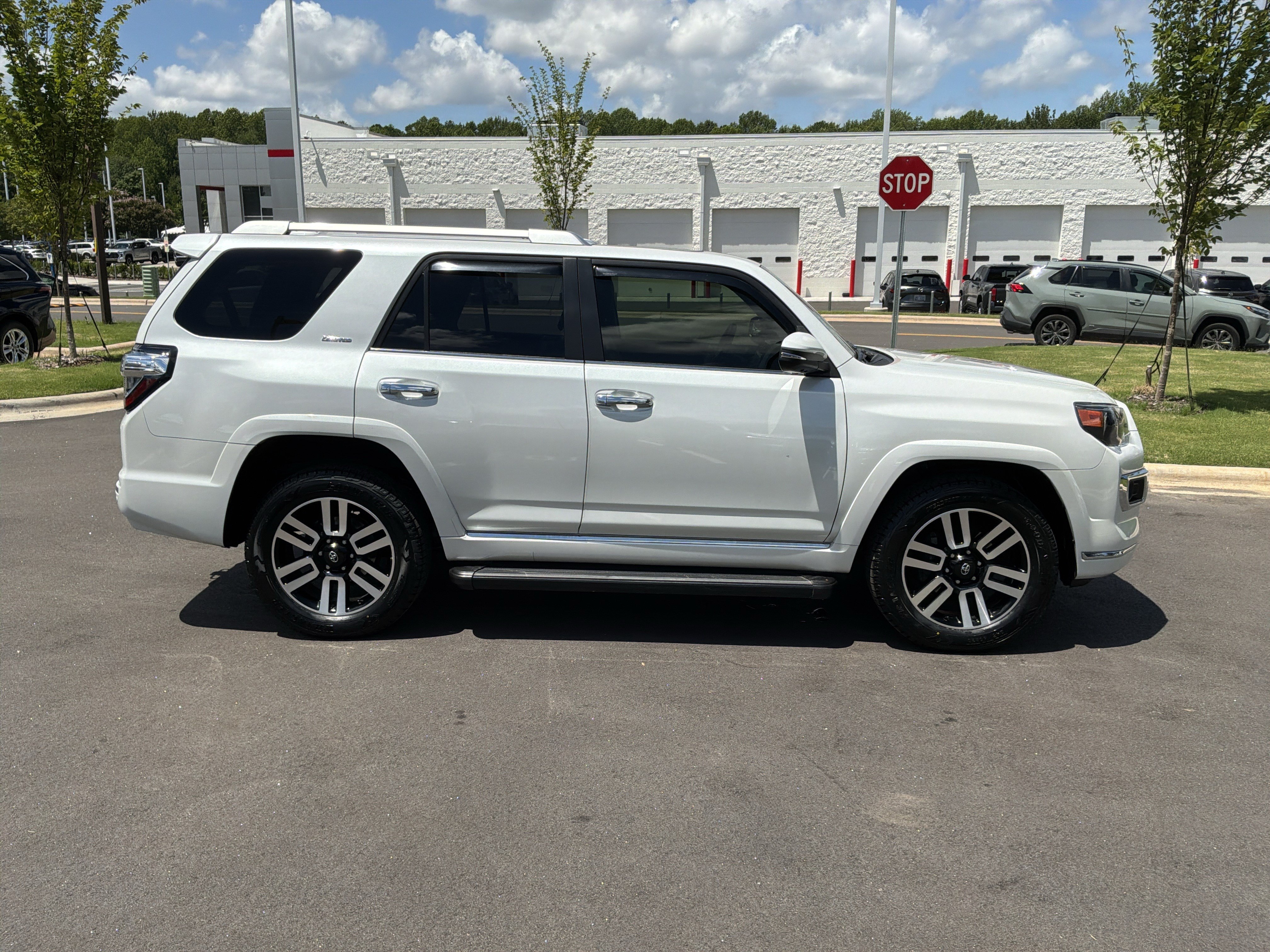 Used 2024 Toyota 4Runner Limited AWD/4WD image 11