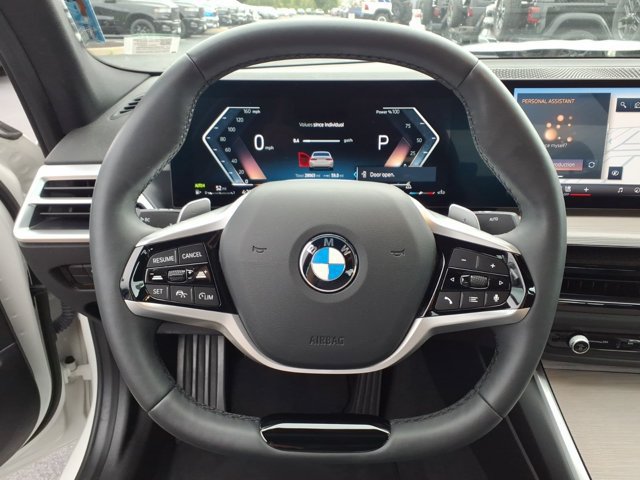 Used 2025 BMW 330i xDrive Sedan AWD/4WD image 21