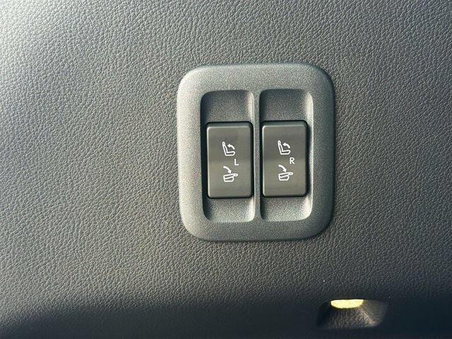 New 2026 Lexus TX 500h AWD image 13
