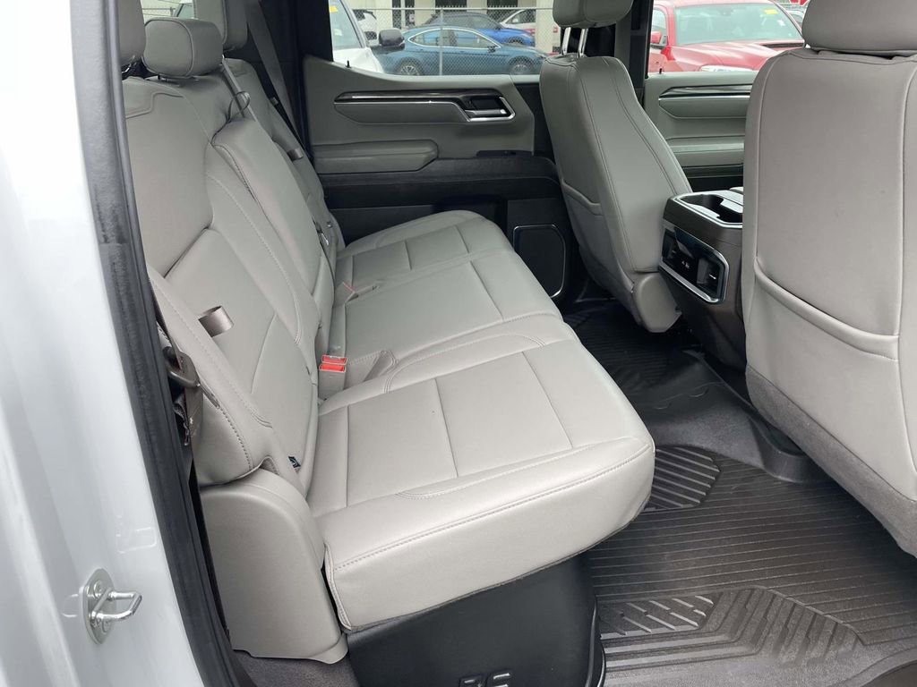 Used 2024 Chevrolet Silverado 1500 LTZ image 45