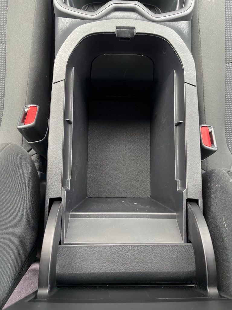 Used 2021 Toyota RAV4 LE image 15