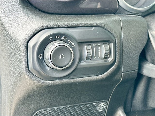 Certified 2021 Jeep Wrangler Unlimited Rubicon w/ Dual Top Group image 10