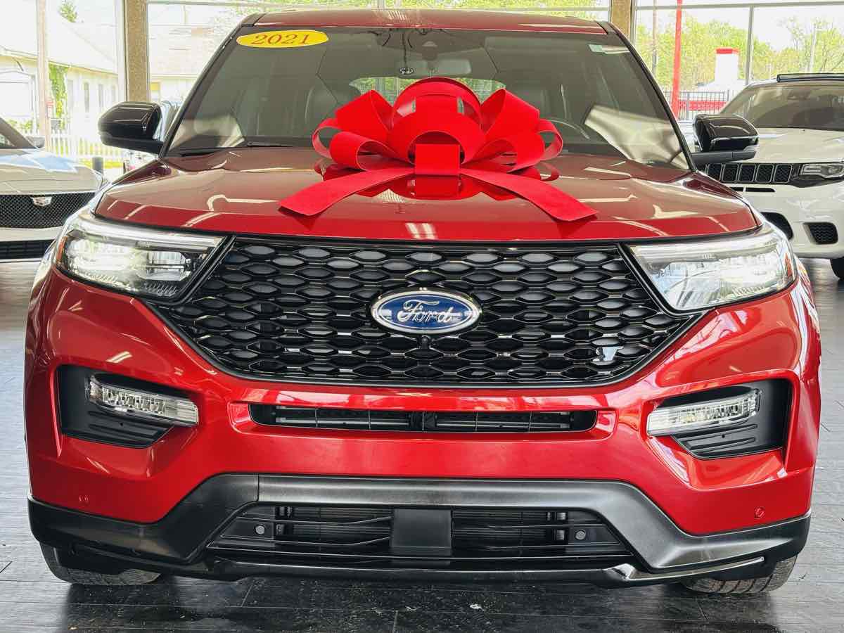 Used 2021 Ford Explorer ST w/ ST Street Pack AWD/4WD image 19
