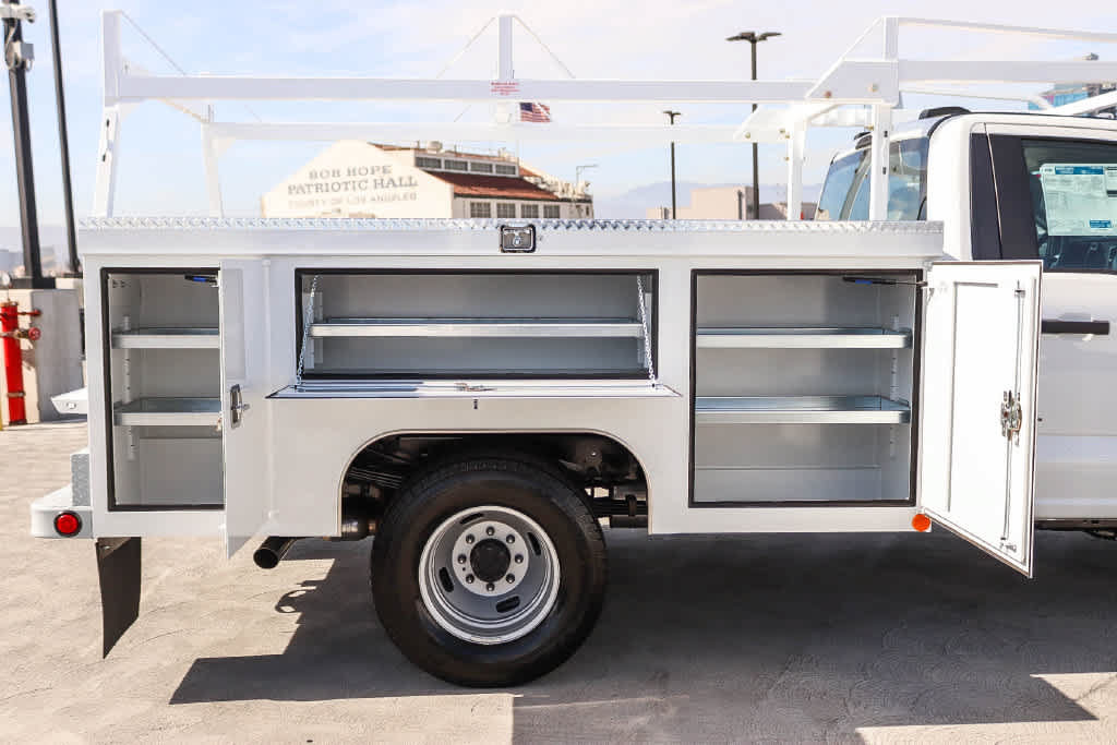 New 2026 Ford F350 XL w/ XL Chrome Package RWD image 33