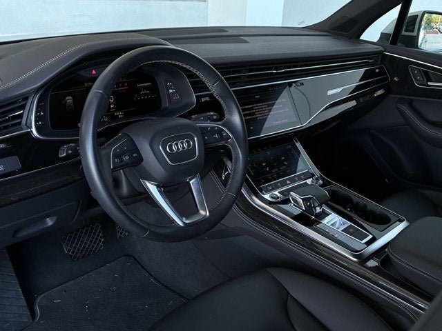 Used 2025 Audi Q7 3.0T Premium Plus AWD/4WD image 13