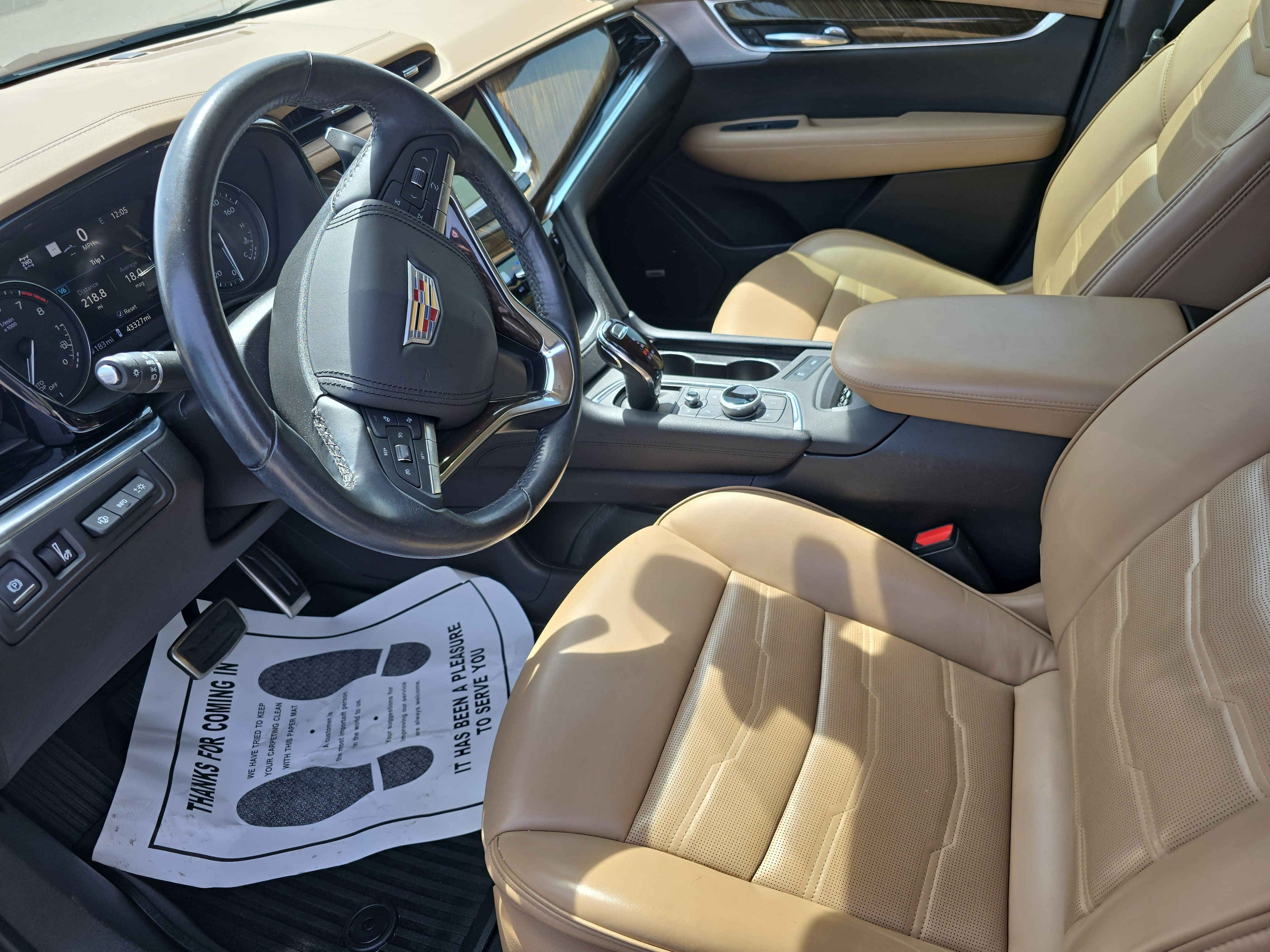 Used 2023 Cadillac XT6 Sport w/ Platinum Package image 15