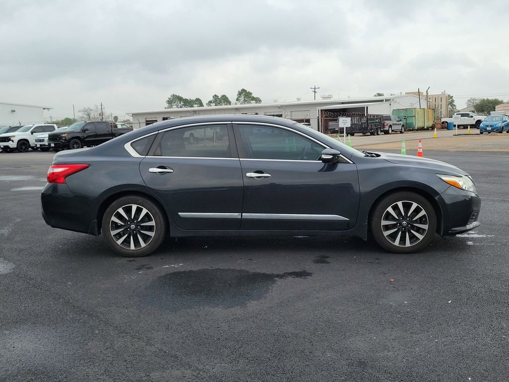 Used 2017 Nissan Altima 2.5 SL image 7