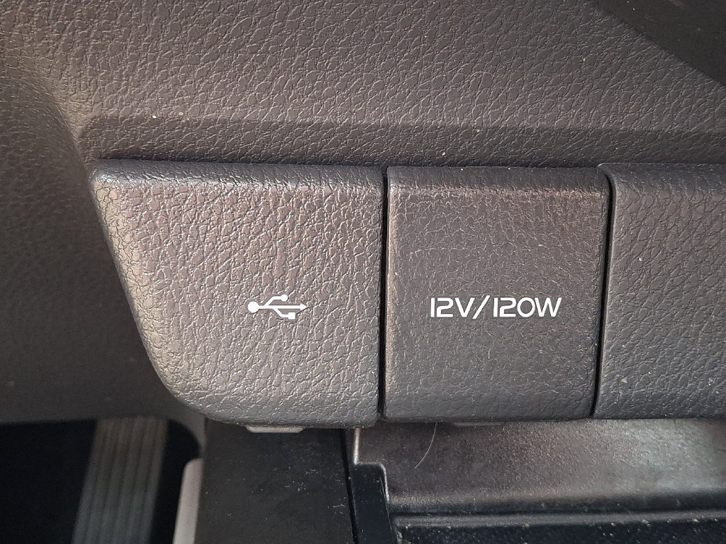Used 2024 Toyota Camry LE w/ Convenience Package FWD image 23