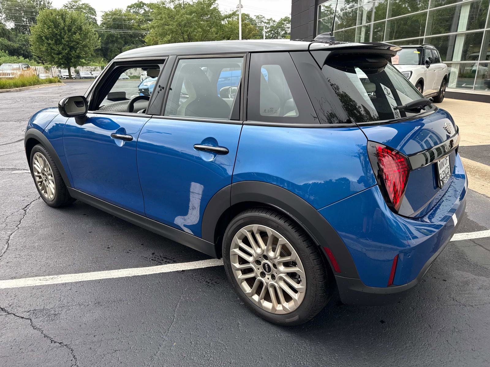 Certified 2025 MINI Cooper S FWD image 7