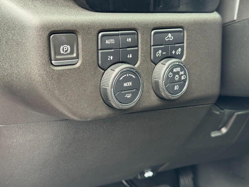 Used 2023 Chevrolet Silverado 1500 RST w/ Z71 Off-Road Package image 17
