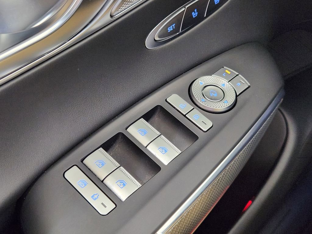 Used 2023 Genesis GV70 2.5T Sport Prestige w/ Sport Prestige Package image 23