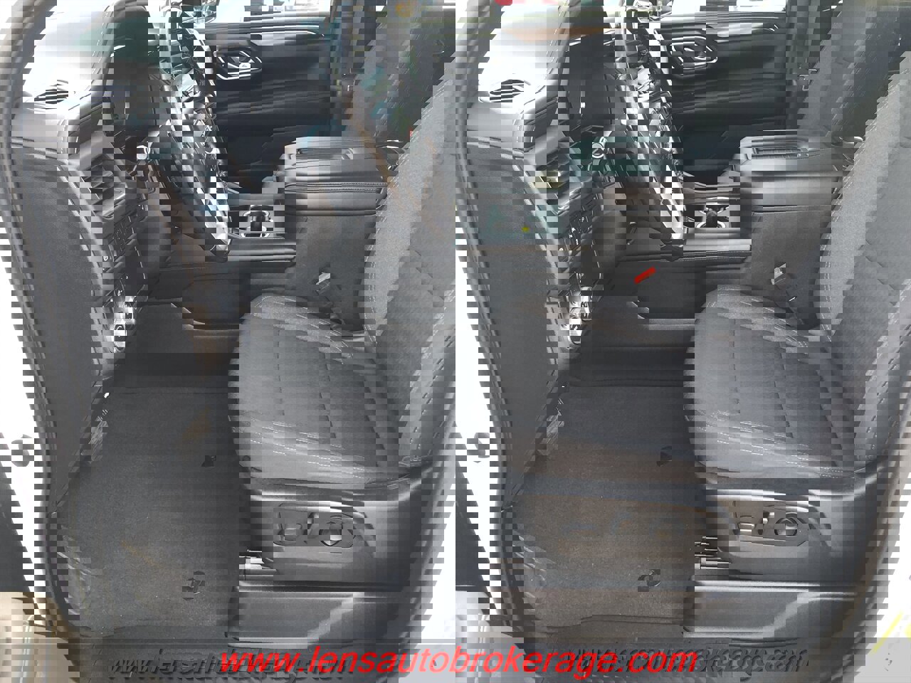 Used 2022 GMC Yukon XL SLE w/ Gmc Pro Safety Plus Package image 11