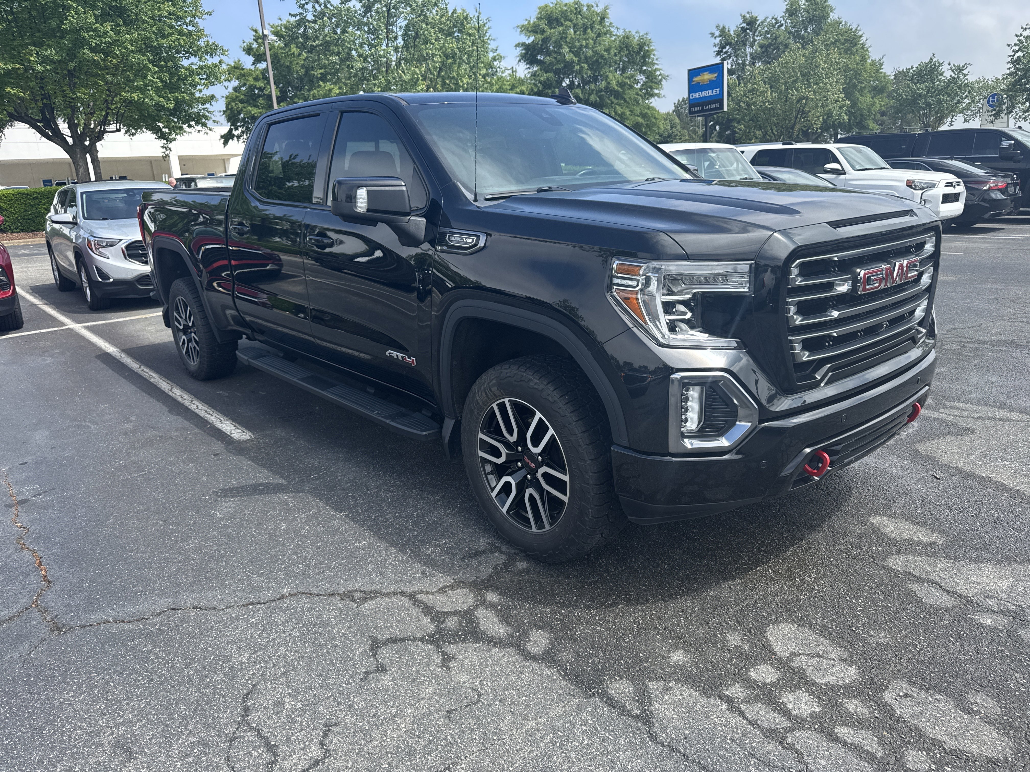 Used 2019 GMC Sierra 1500 AT4 w/ AT4 Premium Package AWD/4WD image 3