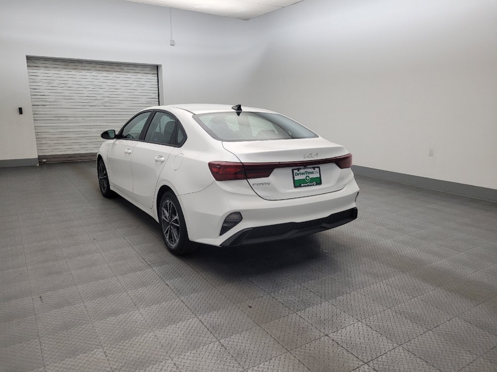 Used 2023 Kia Forte LXS w/ LXS Technology Package FWD image 5