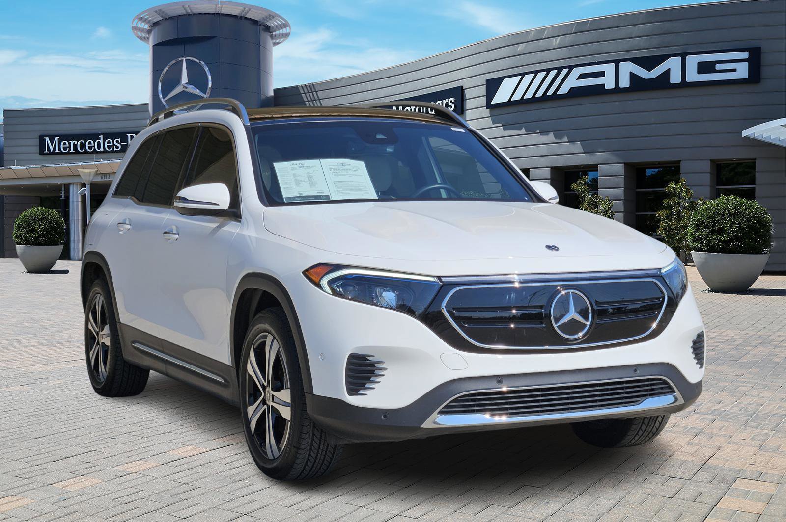 Certified 2023 Mercedes-Benz EQB 350 4MATIC SUV image 2