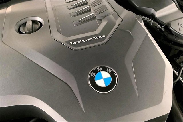 Certified 2023 BMW 330i Sedan w/ M Sport Package image 32