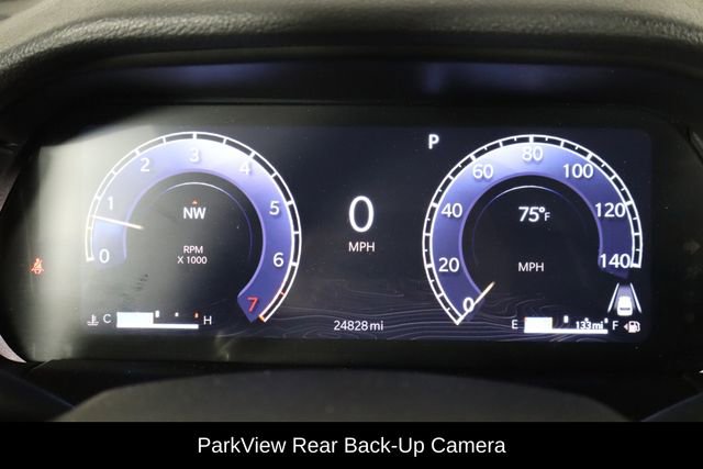 Used 2025 Jeep Grand Cherokee Altitude AWD/4WD image 11