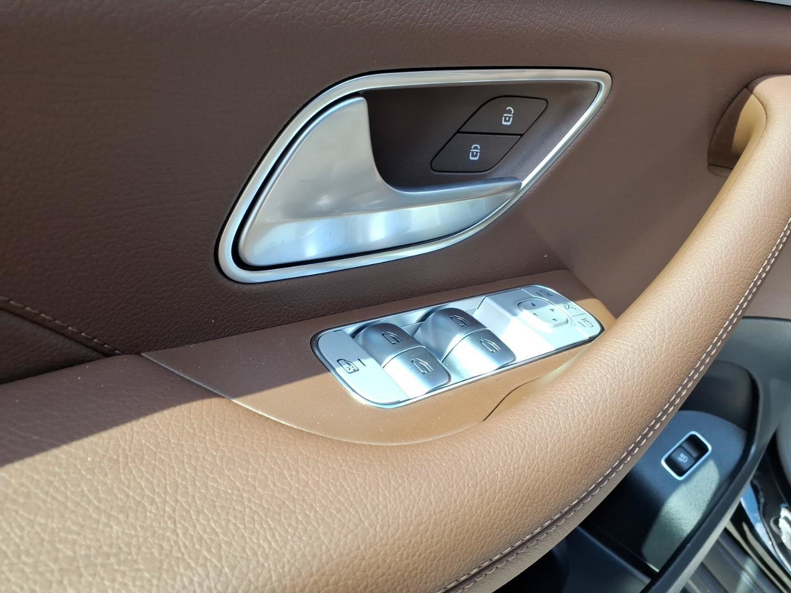New 2026 Mercedes-Benz GLS 450 4MATIC image 17