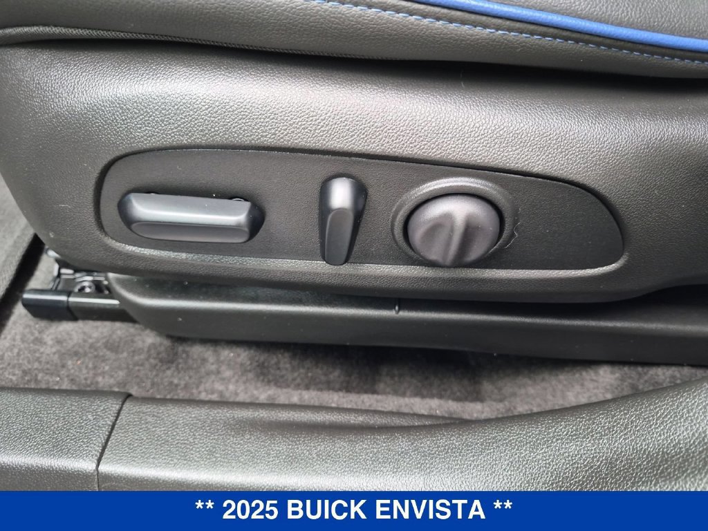 Used 2025 Buick Envista Sport Touring w/ Convenience I Package FWD image 14