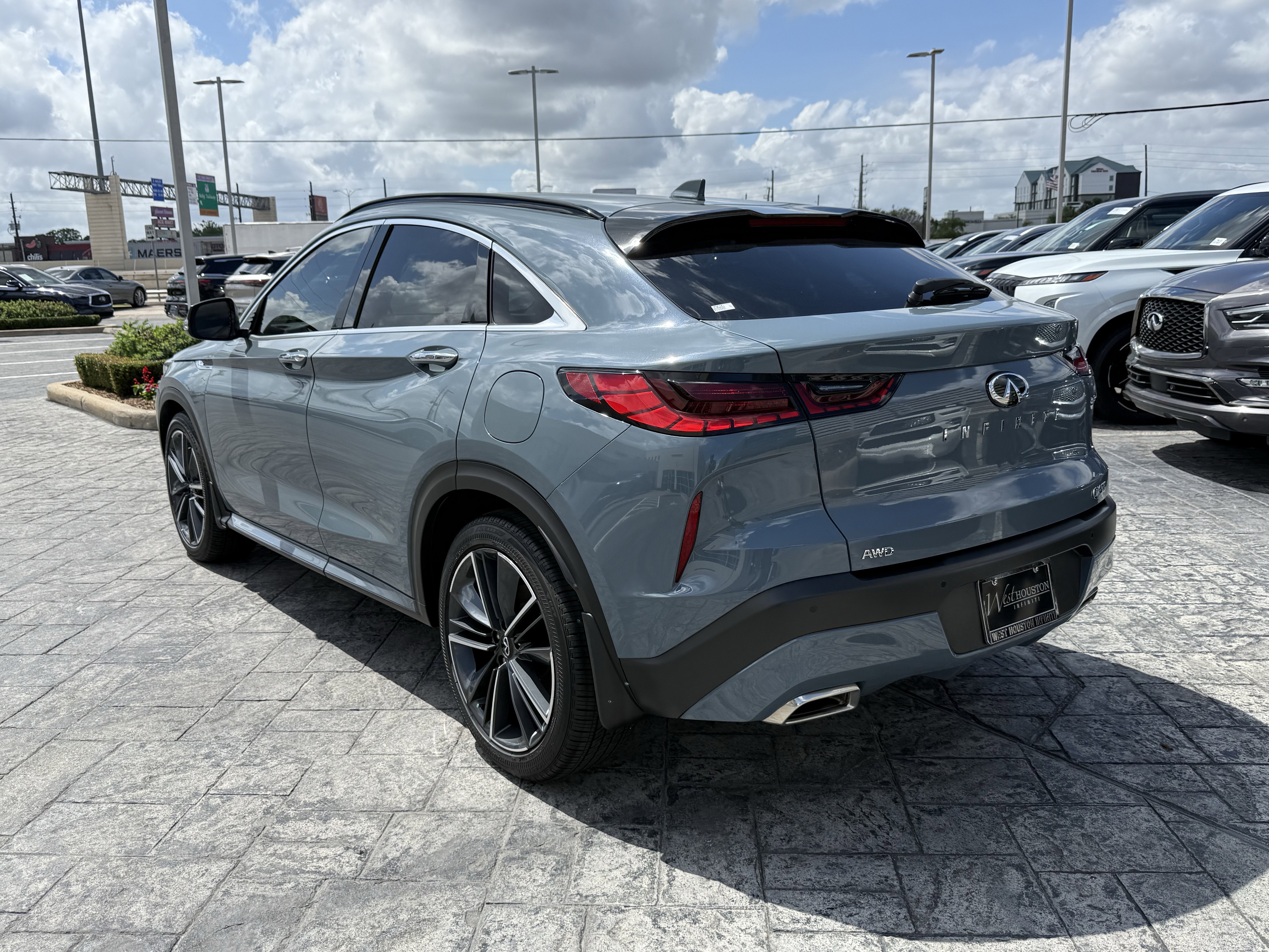 Certified 2025 INFINITI QX55 Luxe w/ Cargo Package AWD/4WD image 5