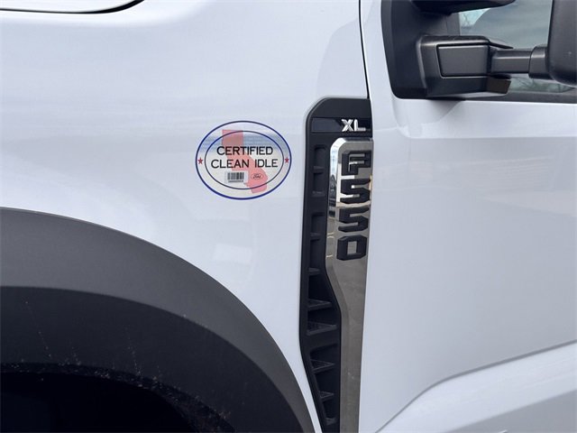 New 2025 Ford F550 4x4 Regular Cab Super Duty image 7