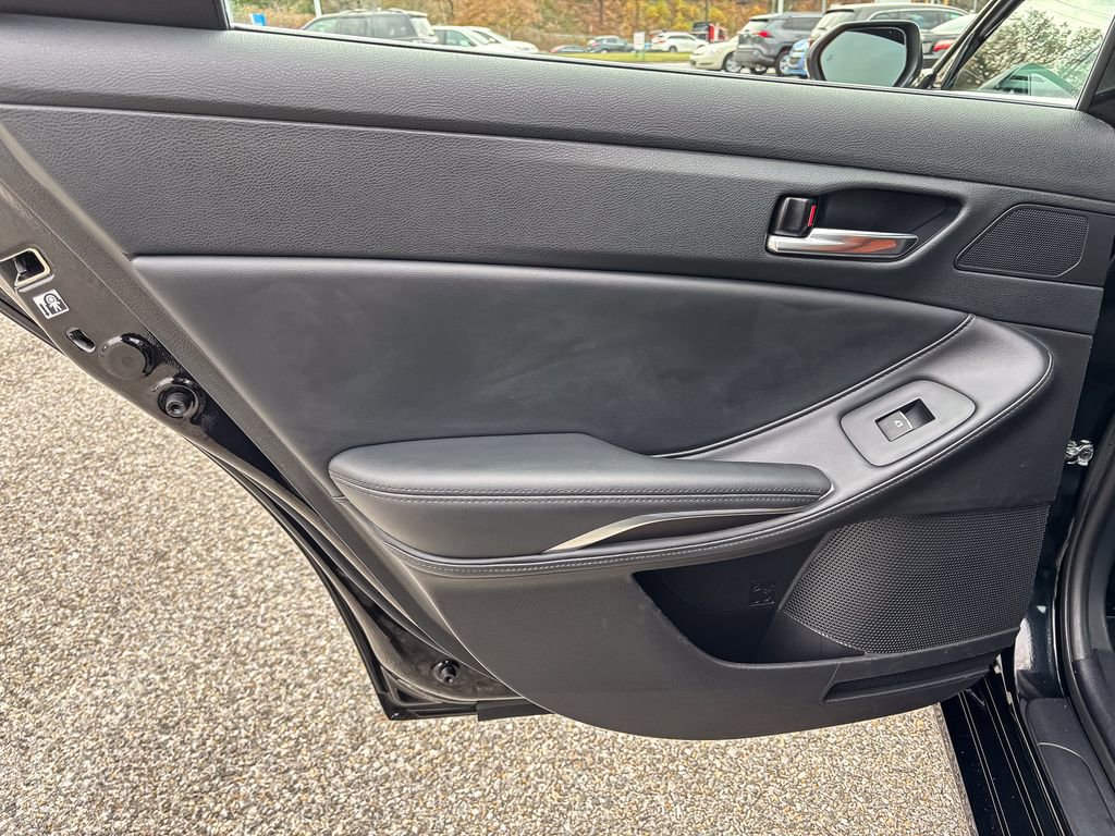 Used 2020 Toyota Avalon XLE image 45