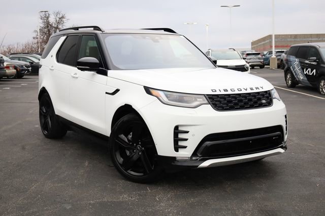 Used 2023 Land Rover Discovery S R-Dynamic image 2