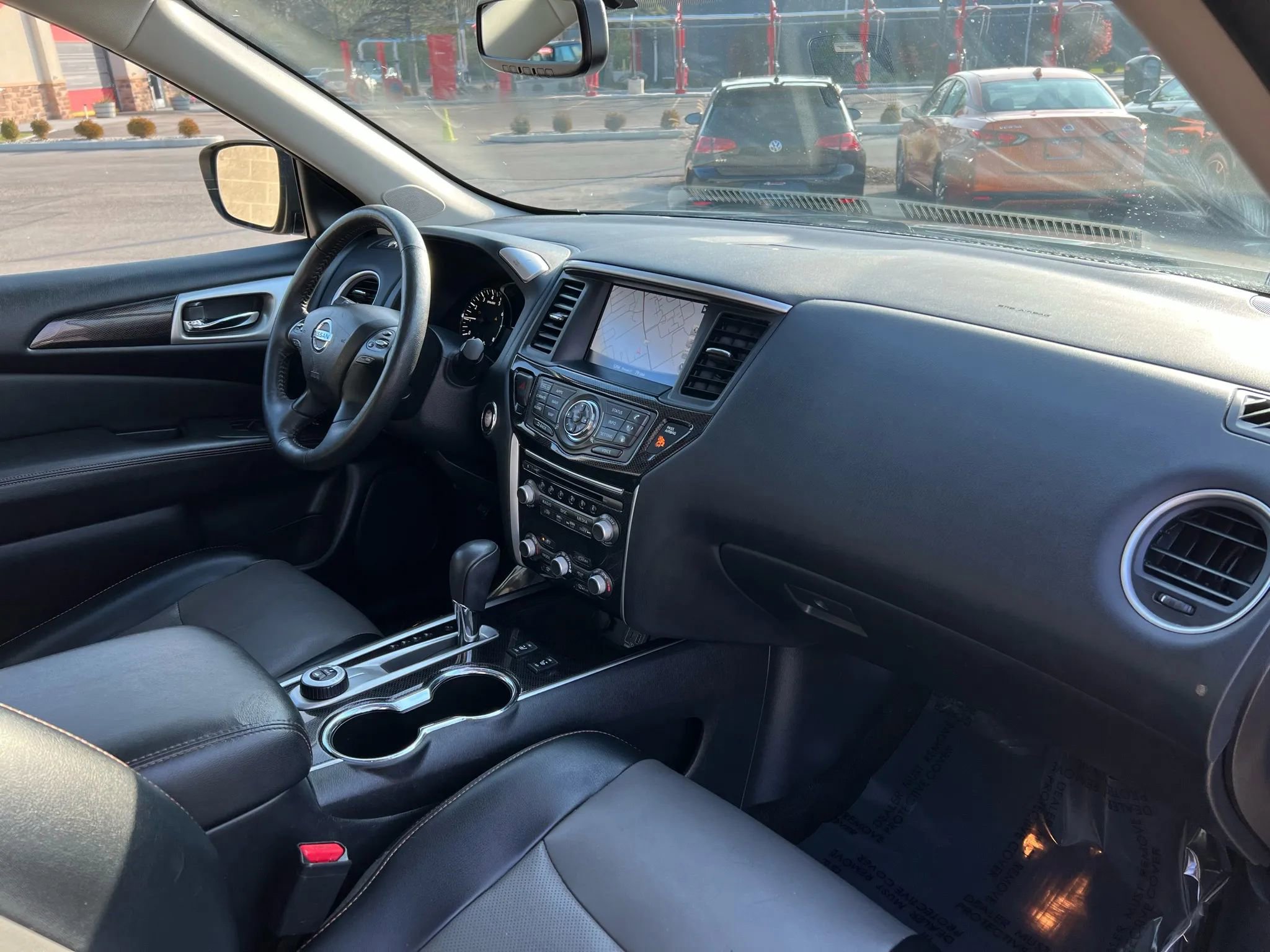 Used 2020 Nissan Pathfinder SL image 19