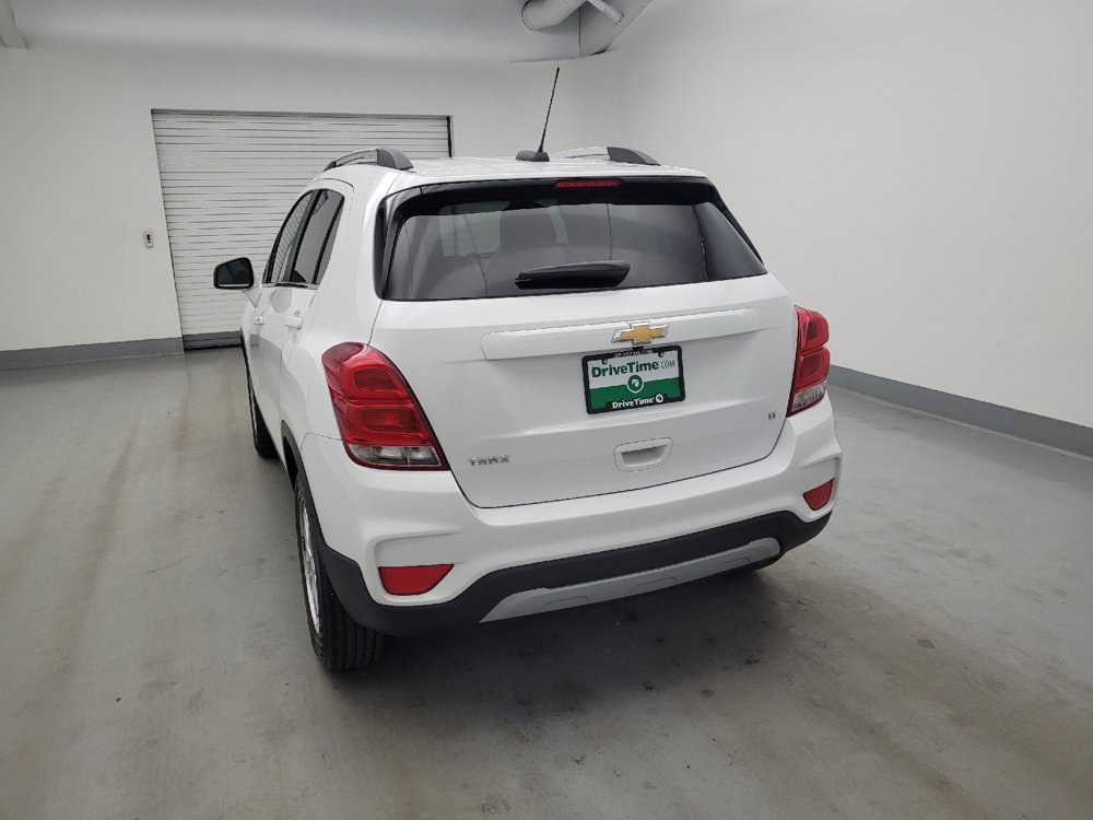 Used 2020 Chevrolet Trax LT w/ LT Convenience Package FWD image 6