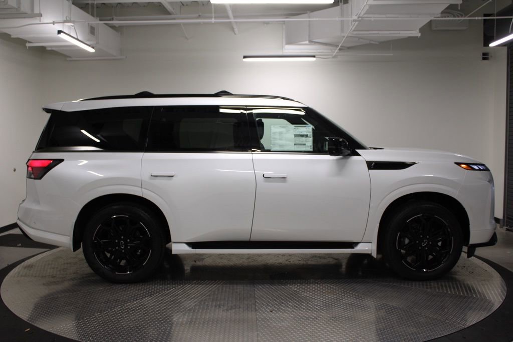 Certified 2026 INFINITI QX80 4WD w/ Sport Exterior Package image 8