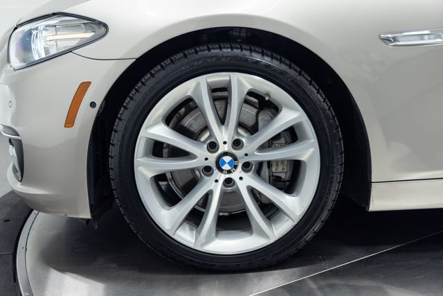 Used 2016 BMW 535i xDrive Sedan AWD/4WD image 28