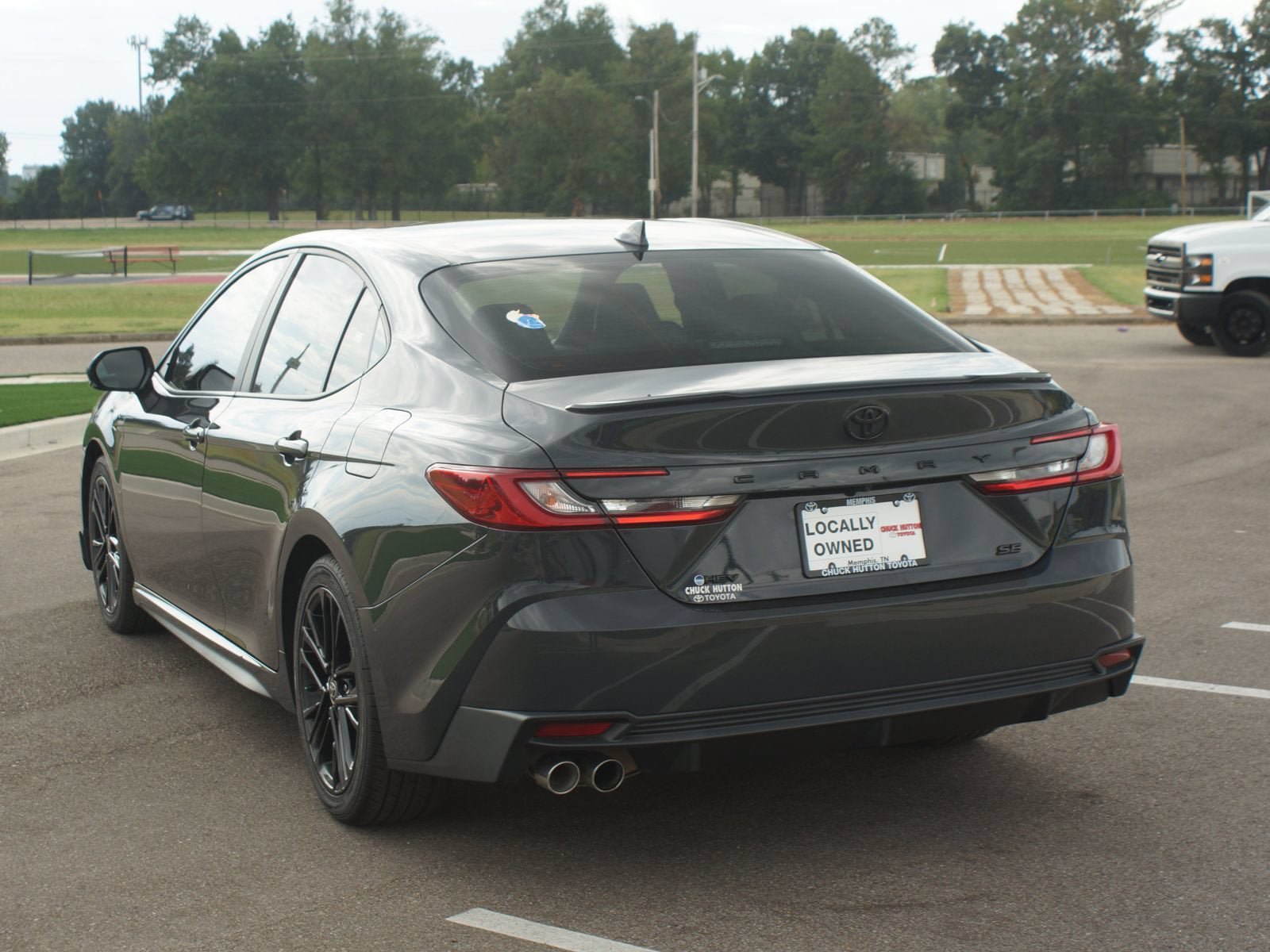Used 2025 Toyota Camry SE w/ Convenience Package FWD image 15