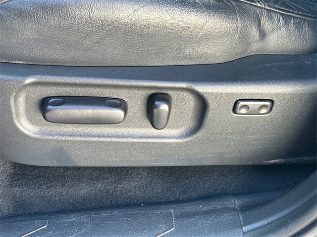 Used 2020 Toyota Tacoma Limited image 16