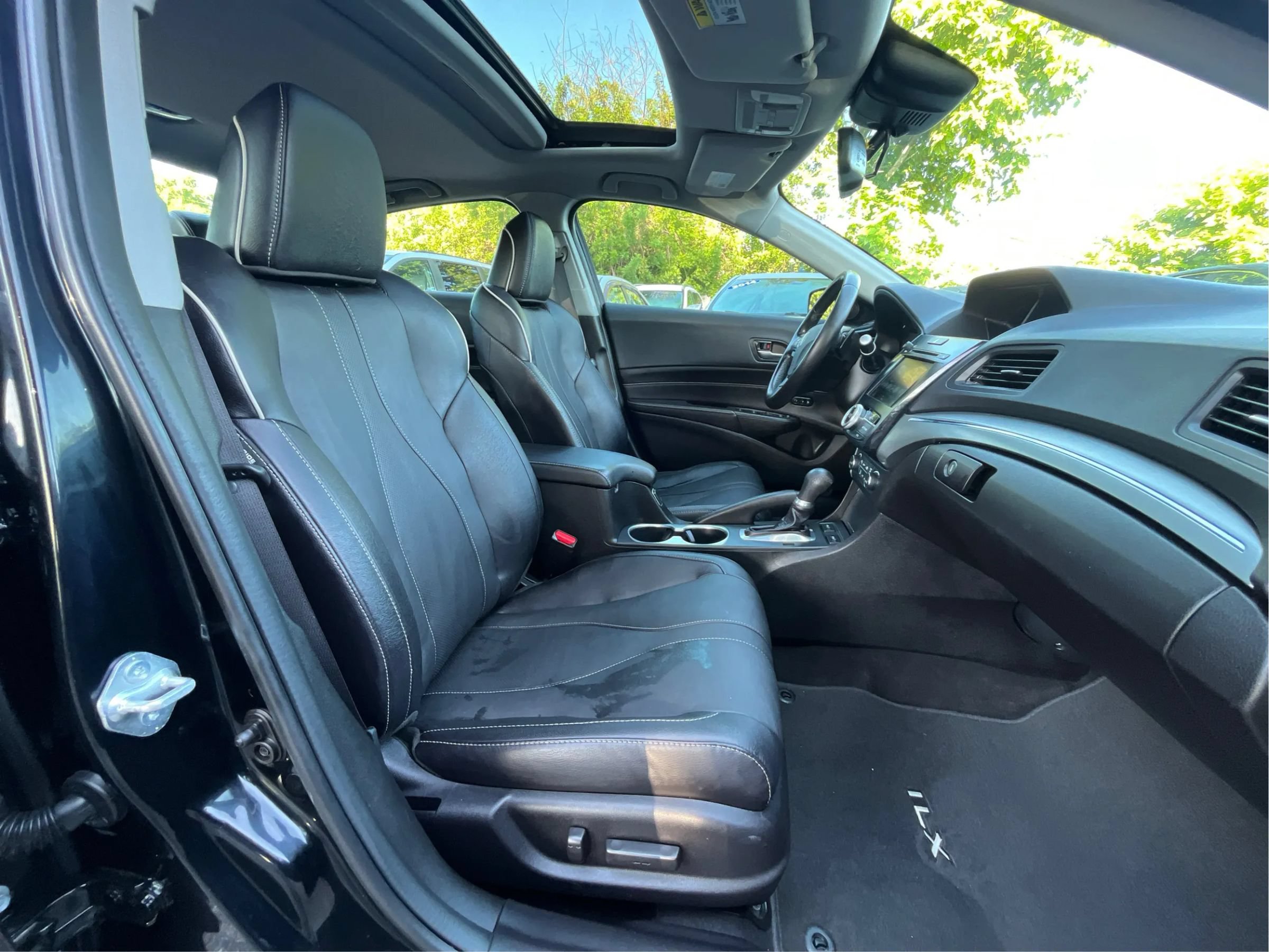 Used 2021 Acura ILX w/ Premium Package FWD image 23