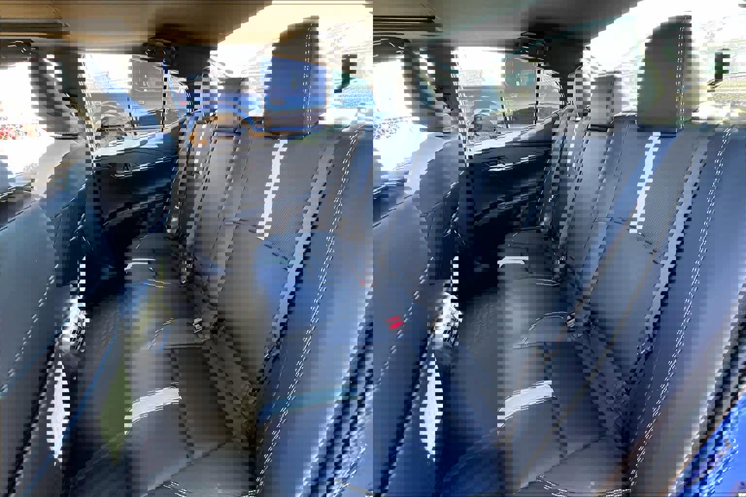 Used 2025 Toyota Camry SE image 19