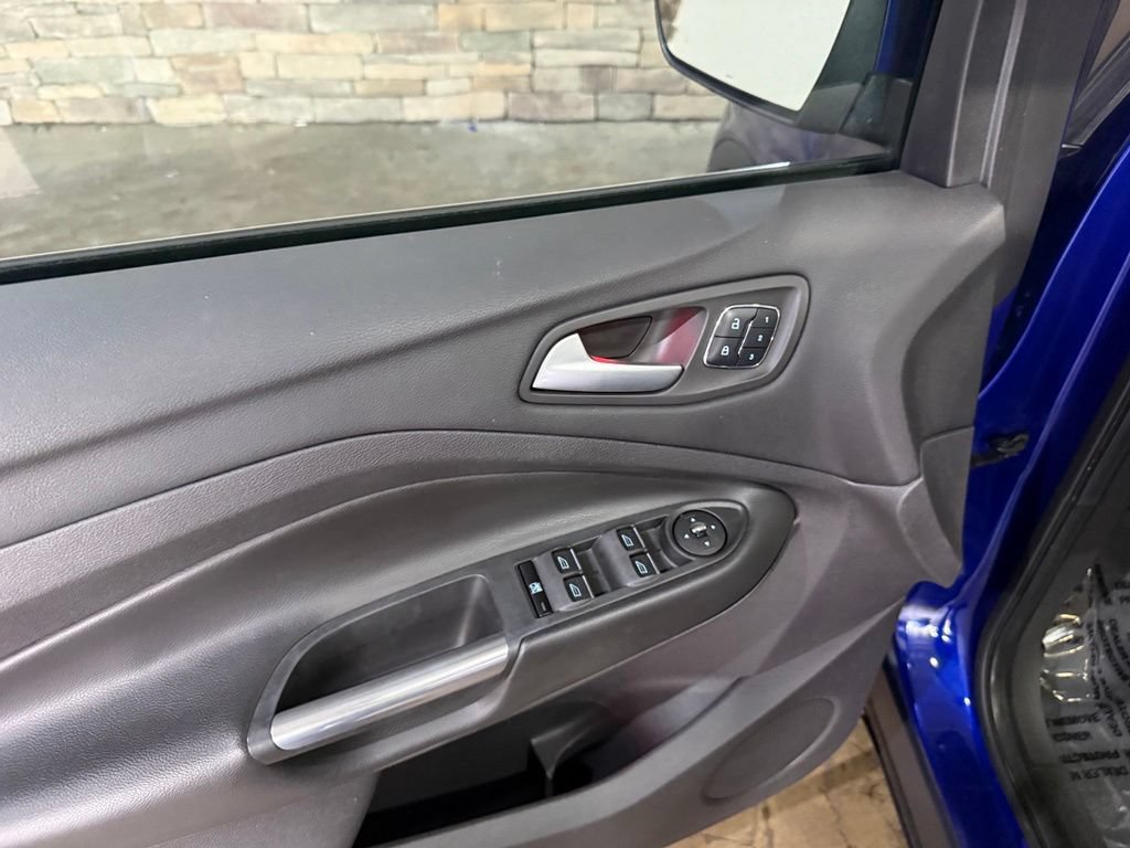 Used 2014 Ford Escape Titanium w/ Equipment Group 401A AWD/4WD image 12