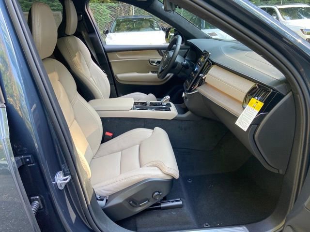 New 2026 Volvo XC90 B6 Ultra w/ Lounge Package image 18