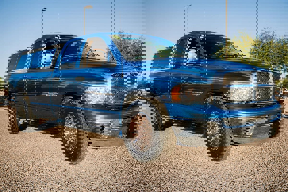 Used 2004 Dodge Ram 2500 Truck SLT w/ Trailer Tow Group image 1