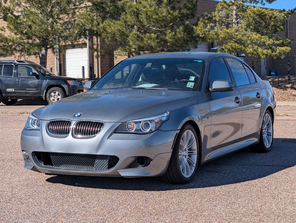 Used 2010 BMW 528i Sedan image 3