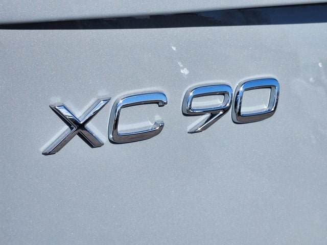 New 2026 Volvo XC90 T8 Plus w/ Protection Package Premier AWD/4WD image 16